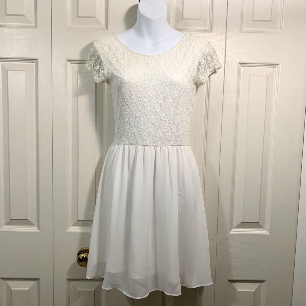 🕊 Sweetest White Lace Dress